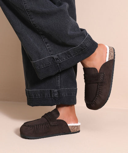 Elegante Fell-Mules Leni in Braun