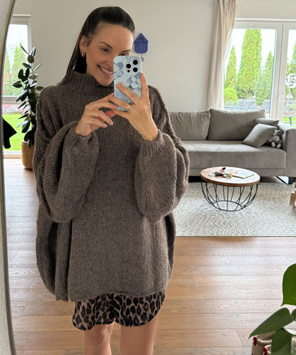 Oversized pullover “Nata” in brown