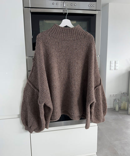 Oversized pullover “Nata” in brown