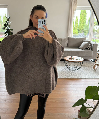 Oversized pullover “Nata” in brown