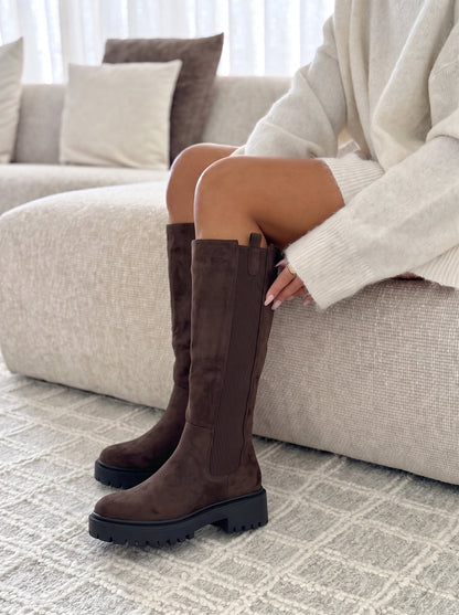 The Montreal Tall Chelsea Boot